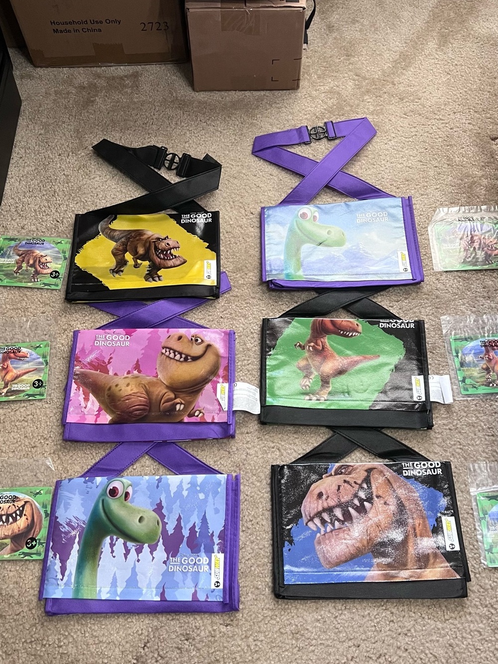 The Good Dinosaur - Subway Kids Bags - Set of 6 w/ 6 Puzzles